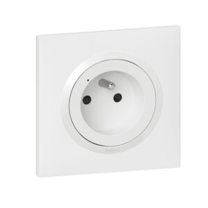 Prise connectée encastrée — Essentiel
